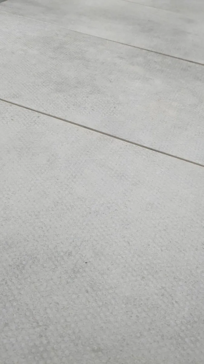 Clearance grey tiles - Image 1