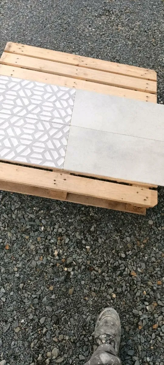 Clearance grey tiles - Image 2