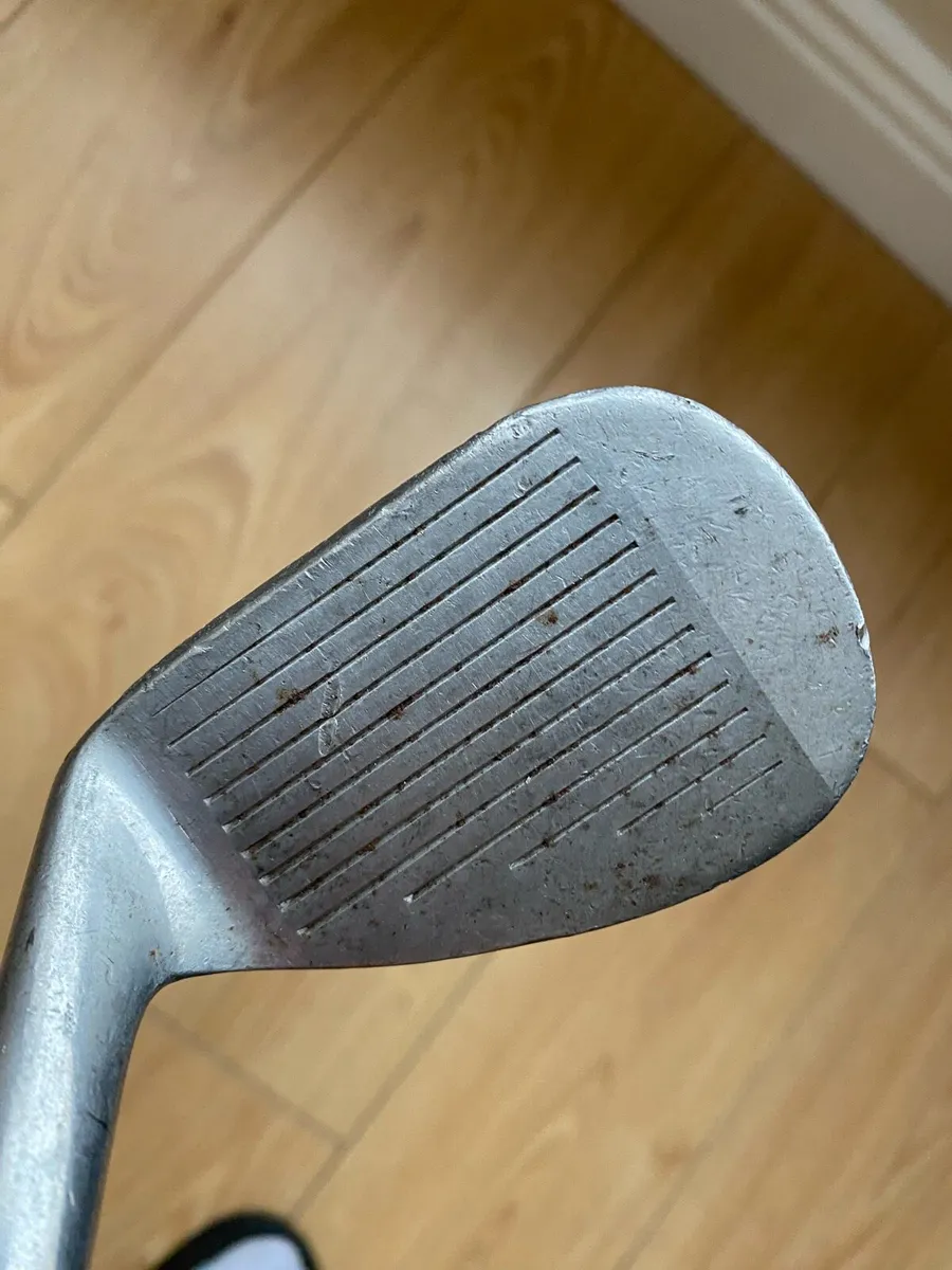 Leyland Tru-Swing Tim Lange 9 Iron - Image 3