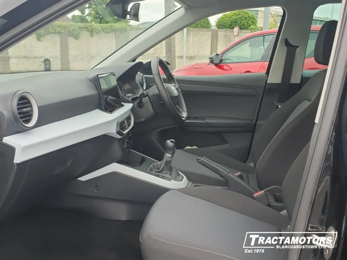 SEAT Arona 1.0 TSI 110HP SE  5DR - Image 4