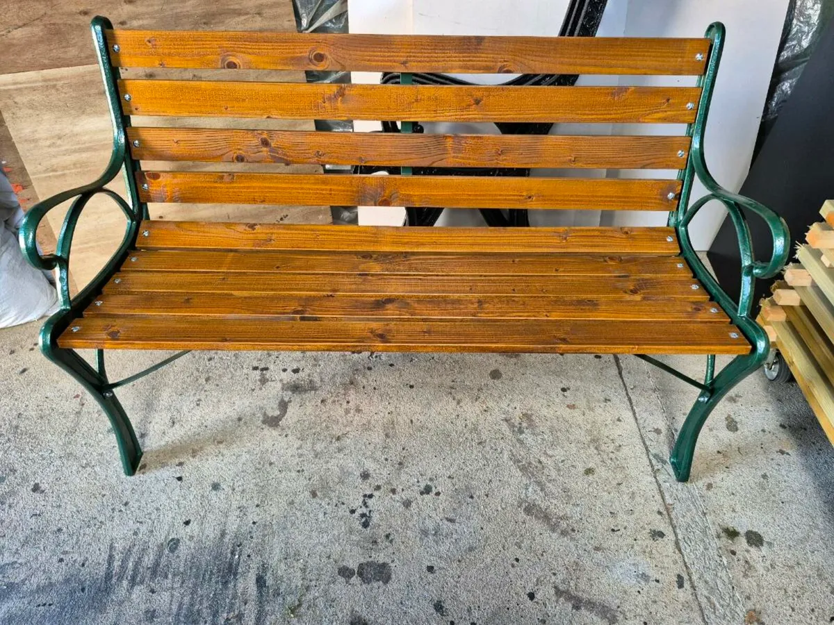Cast iron Garden bench - Image 2