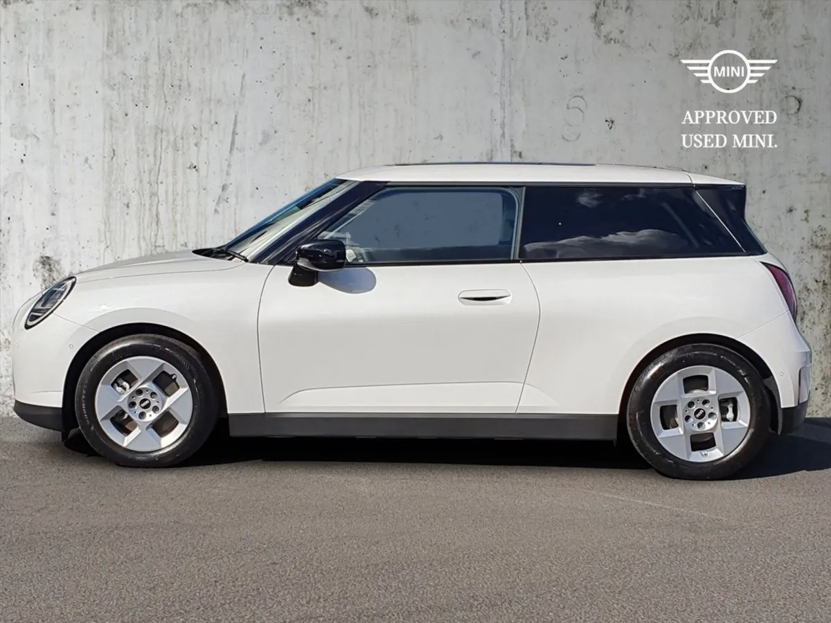 MINI HATCH Cooper SE - Image 4