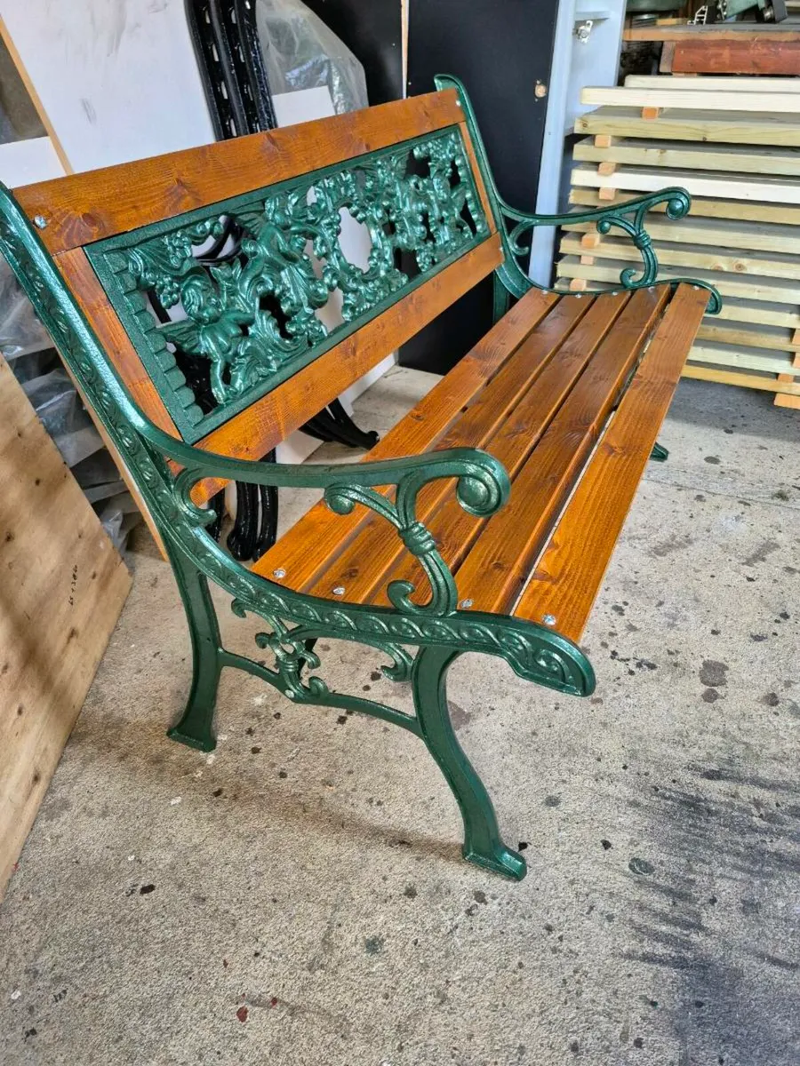 Cast iron Garden bench - Image 1
