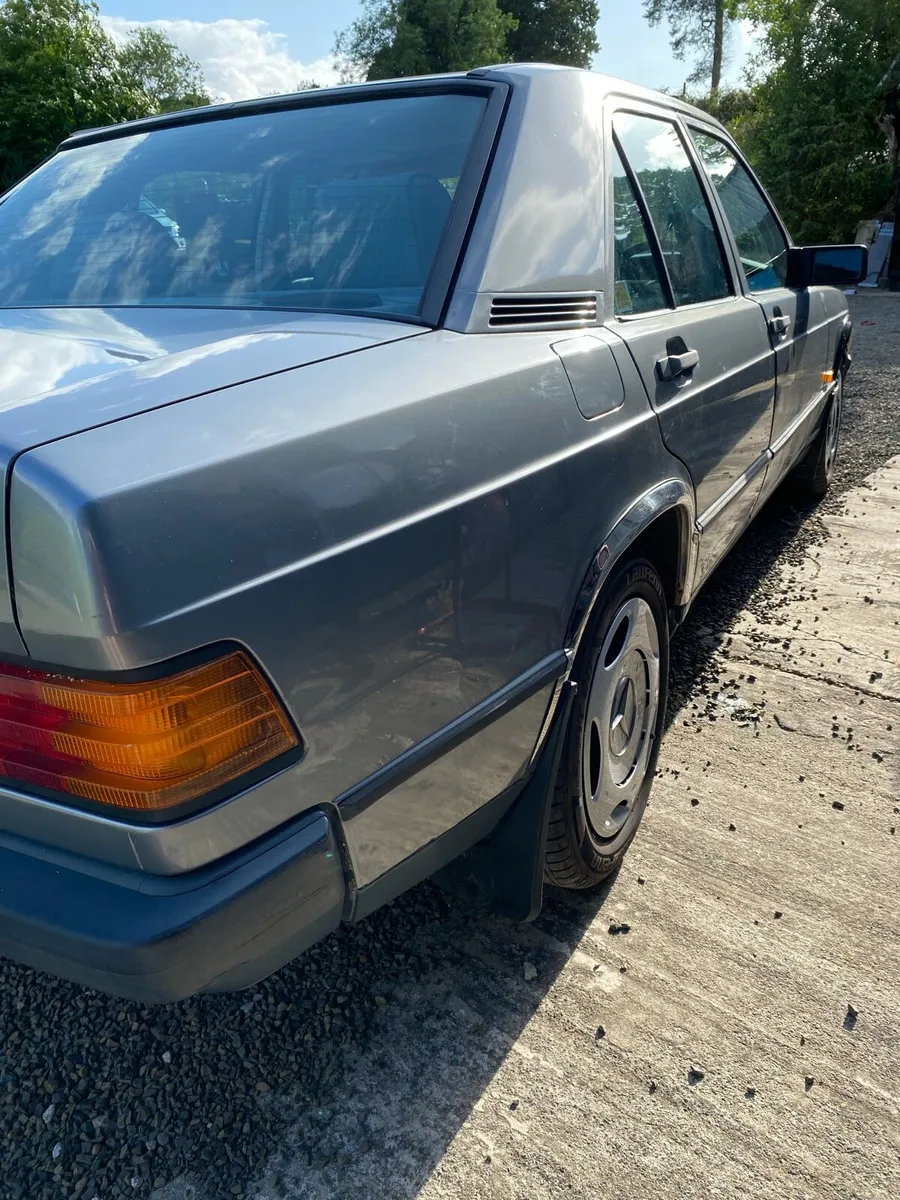 Mercedes Benz 190e low mileage Irish plates - Image 4