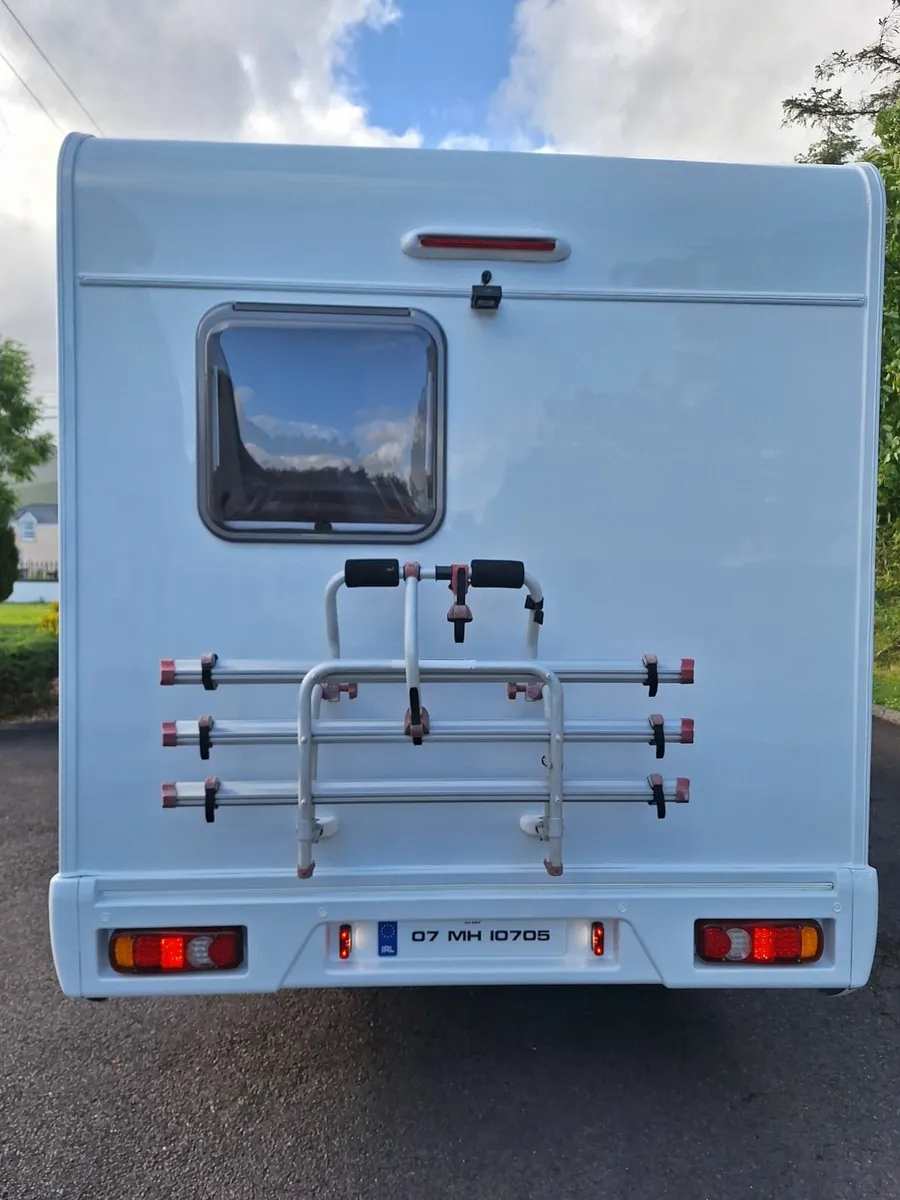 Motorhome - Image 4