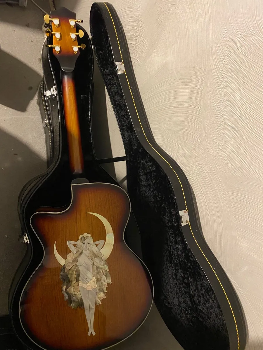 Guitar - Image 3