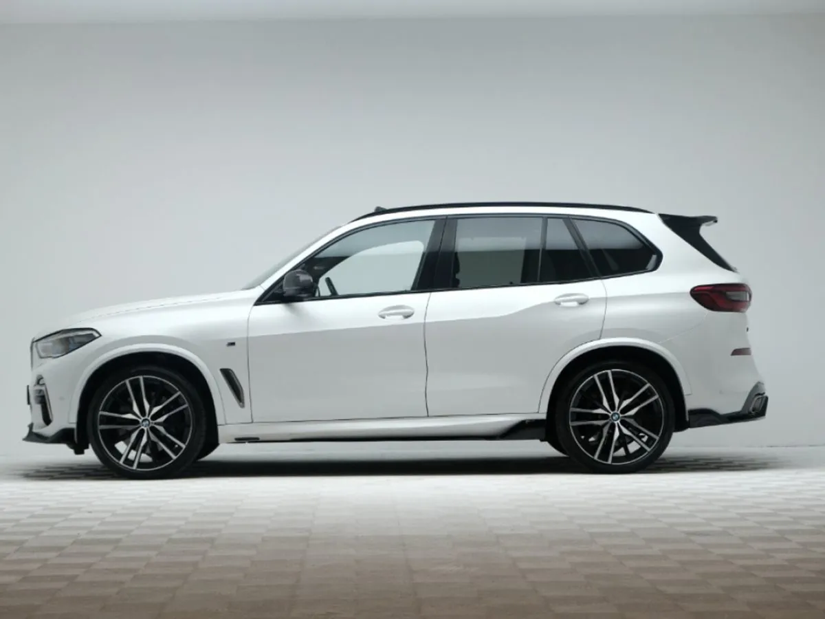 BMW X5 M50d  huge Spec - Image 4