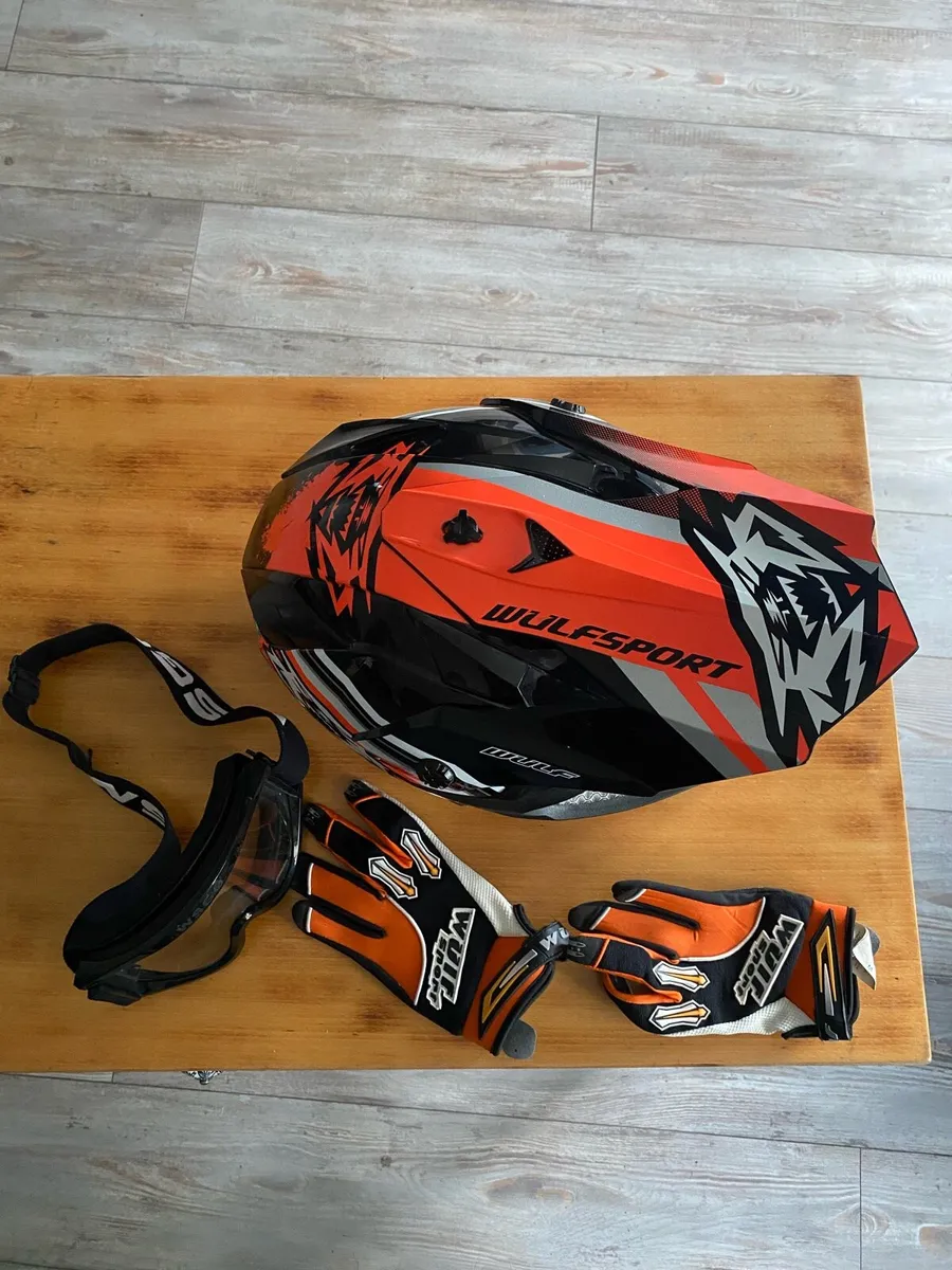 Wulf Sport Motorcross Helmet/ Boots - Image 2