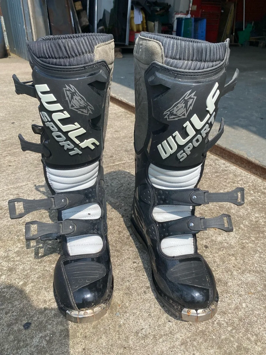 Wulf Sport Motorcross Helmet/ Boots - Image 4