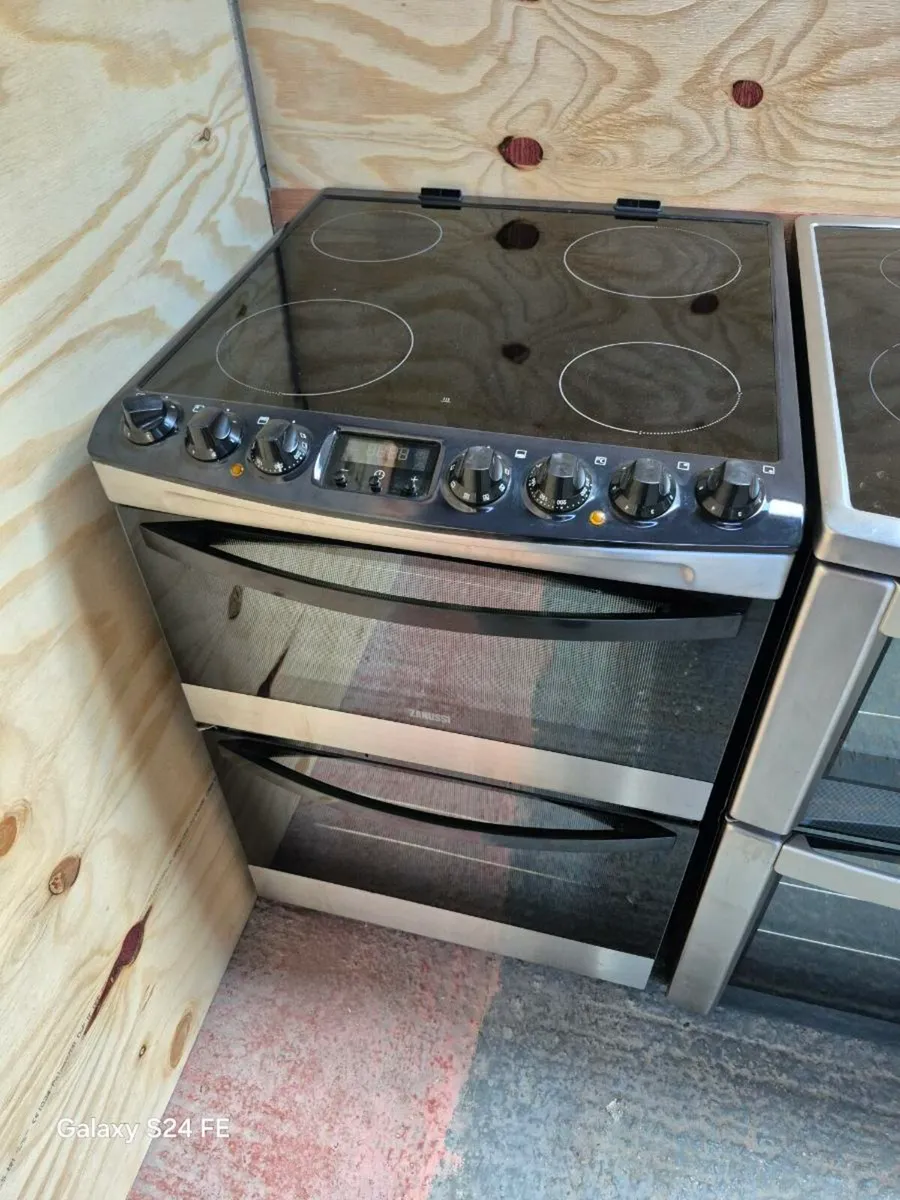 Zanussi Freestanding Electric Cooker 60cm - Image 1
