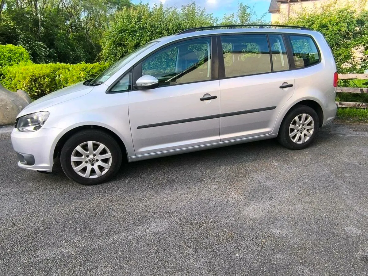 151 VW Touran 1.6 TDI 7 seater.only 6950 euro - Image 2