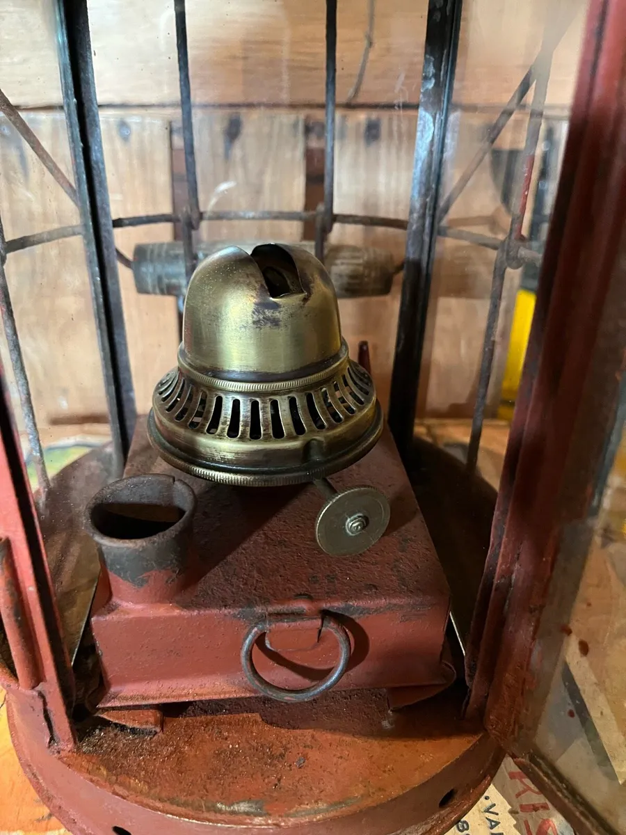 Antique lantern - Image 2