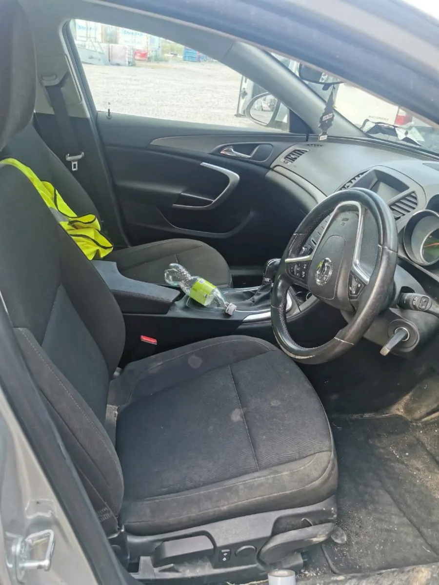 Opel insignia 2010 parts - Image 4