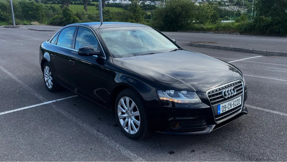 AUDI A4 - Image 1