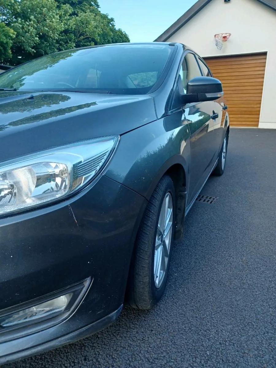 Ford Focus - Image 2