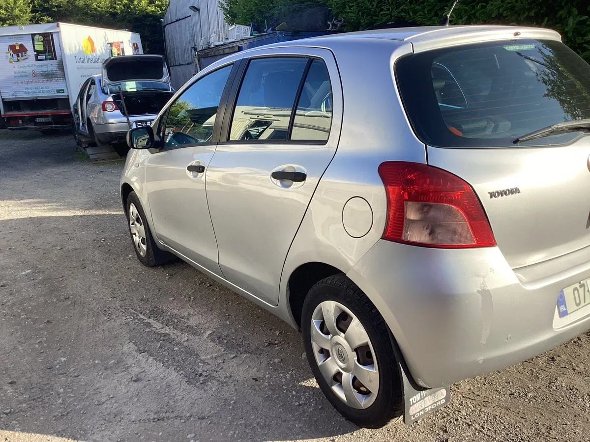 Car - Image 3