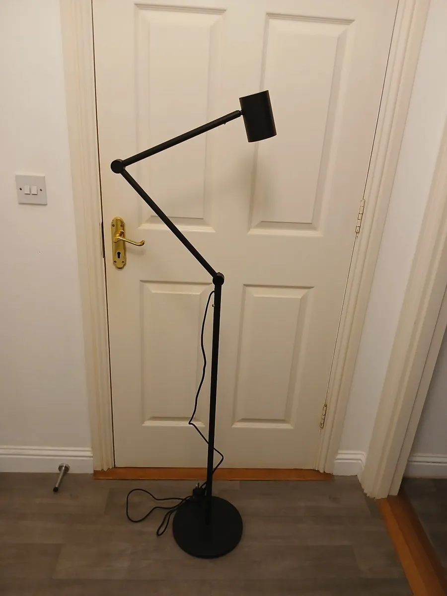 Tall reading light - Image 2