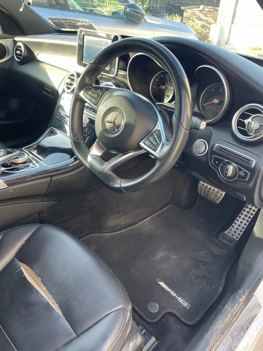 Mercedes cclass c180 amg - Image 4