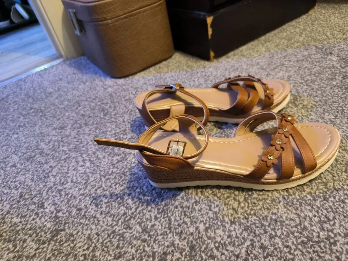 Mixed new items - Image 3