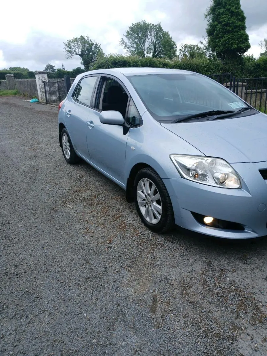 Toyota Auris - Image 2
