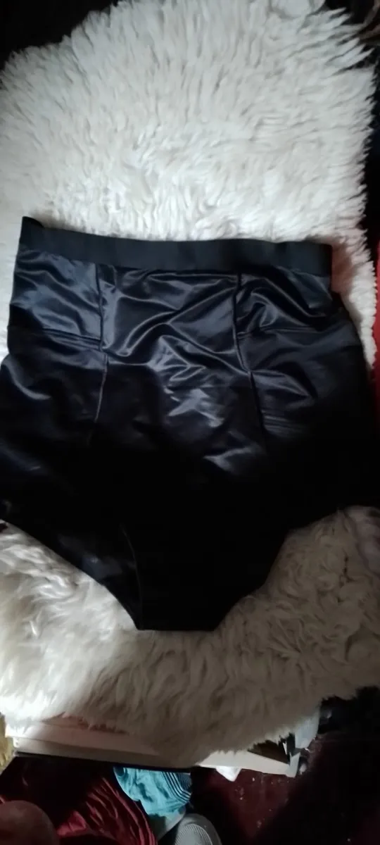 Crossdresser? Lingerie.leatherlook - Image 4