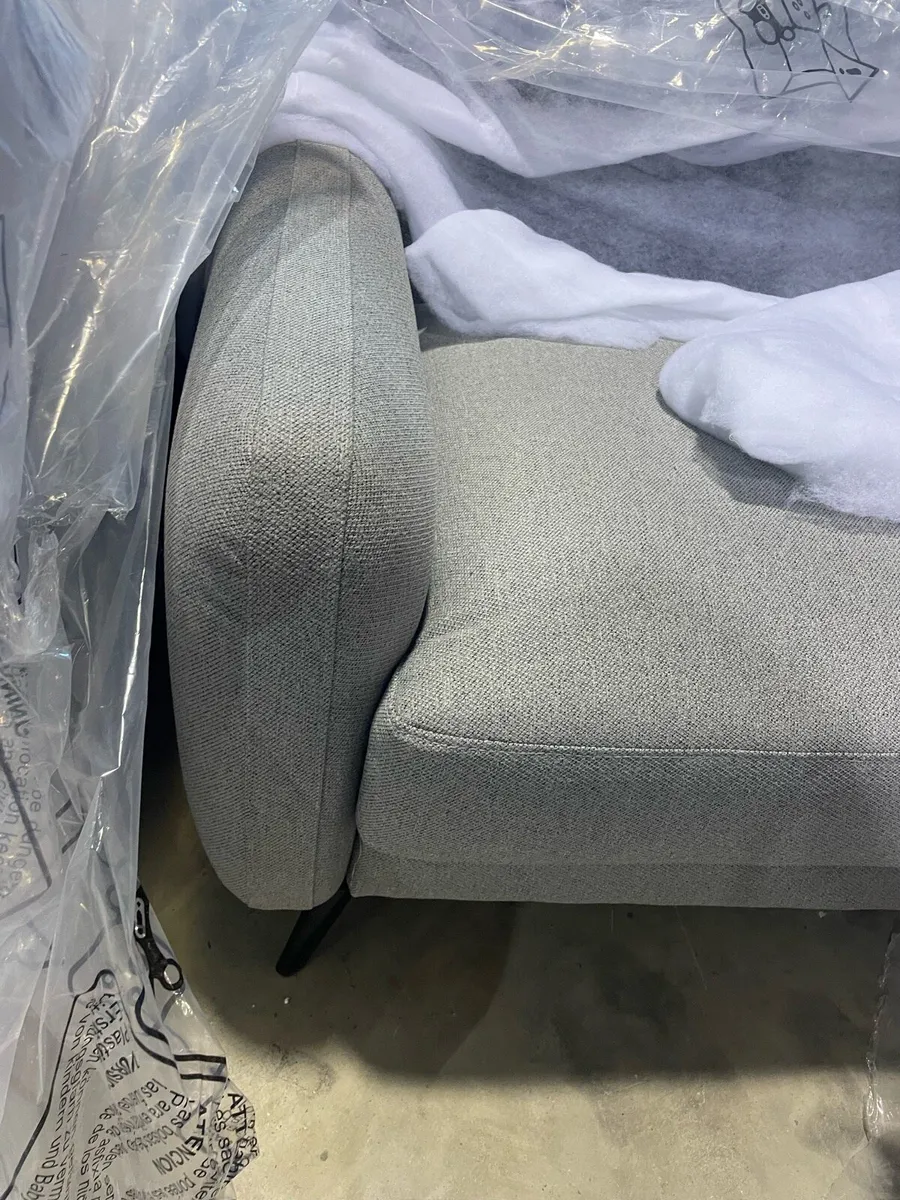 Grey sofa 6ft length - Image 2