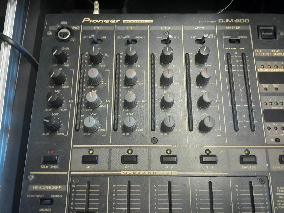 Pioneer djm 600 - Image 1