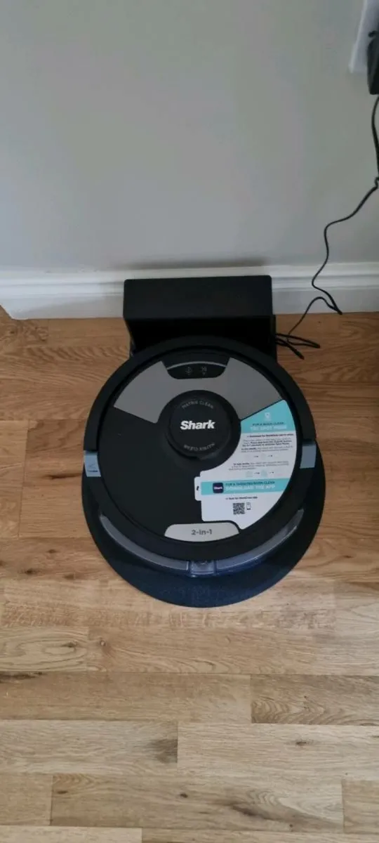 Robotic hoover - Image 3