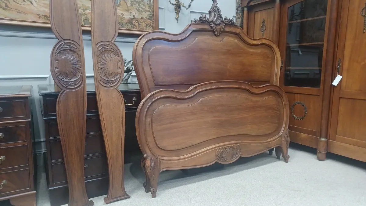 French antique Louis XV  king size/double bed - Image 3