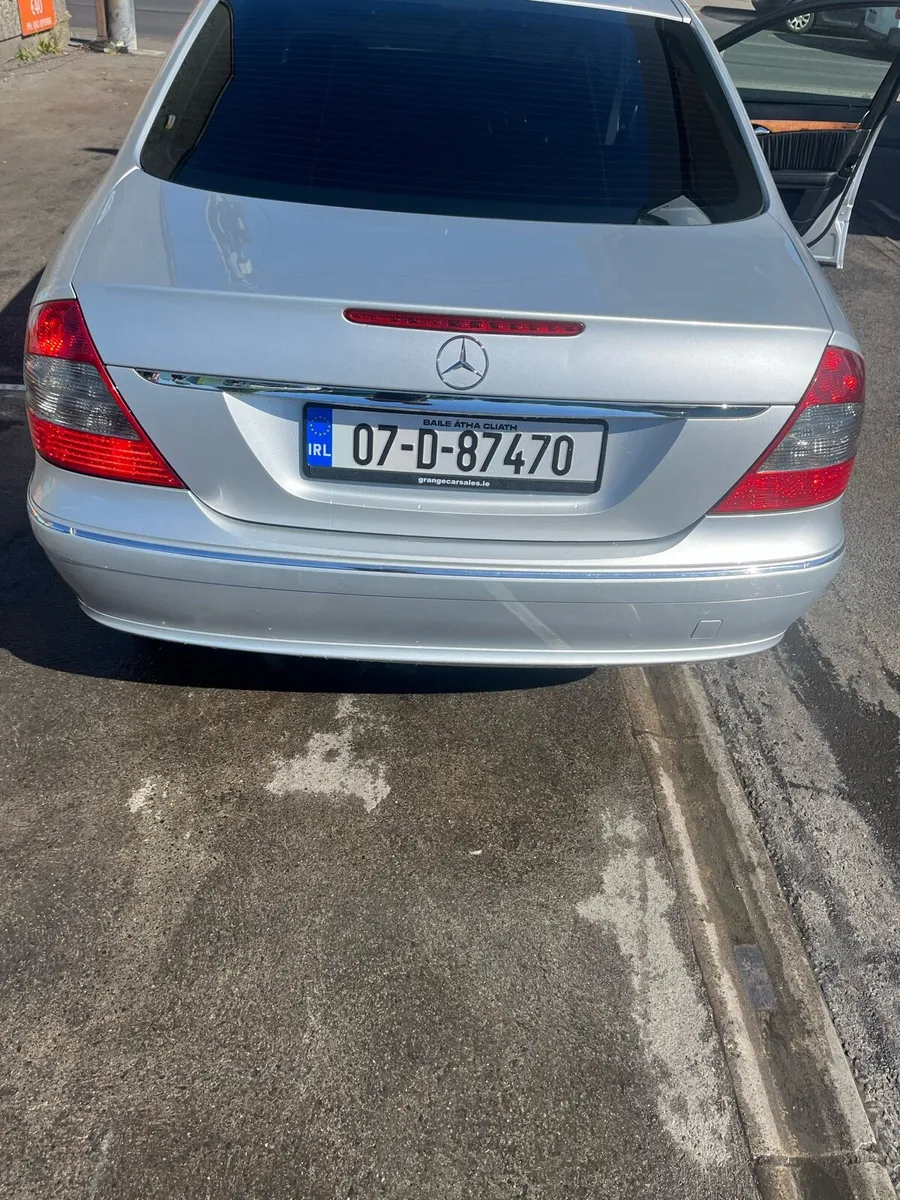 Car - Image 4
