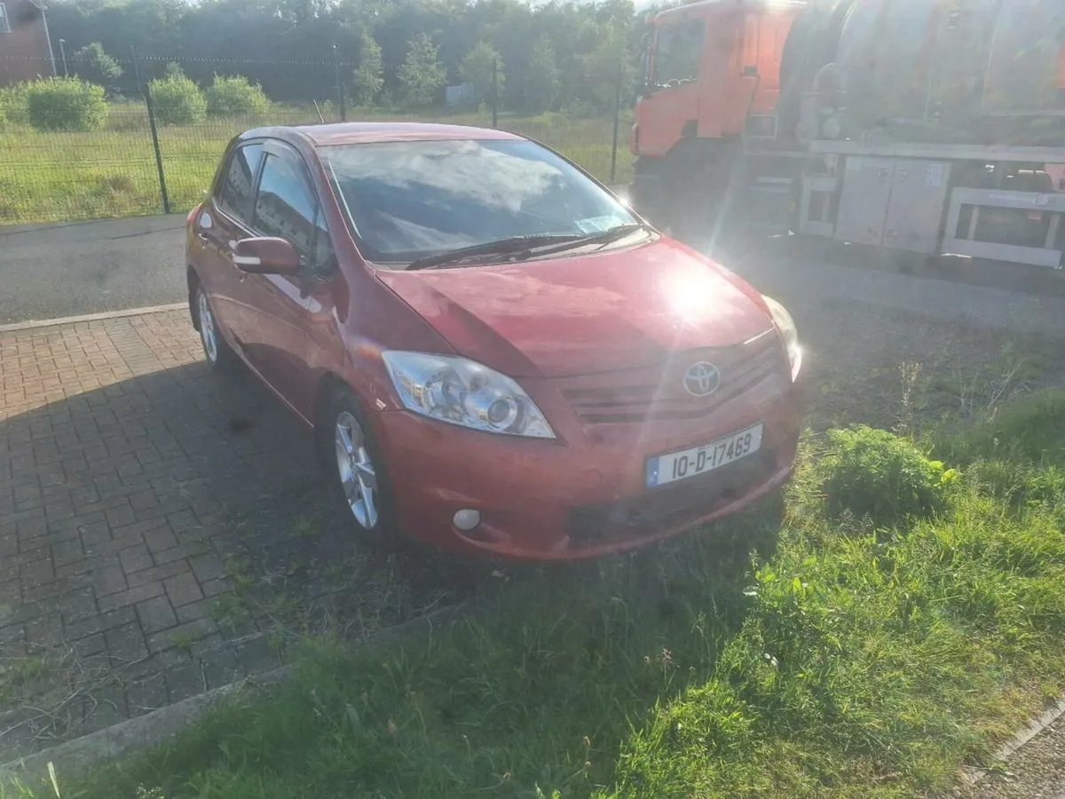 2010 TOYOTA AURIS AUTOMATIC - Image 1