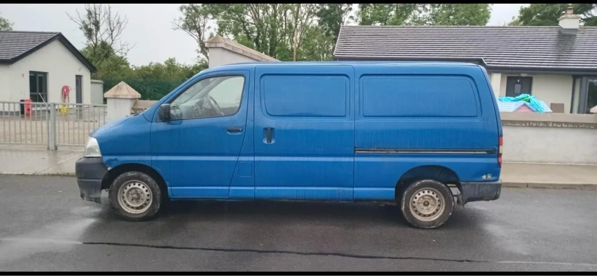 Toyota hiace - Image 3