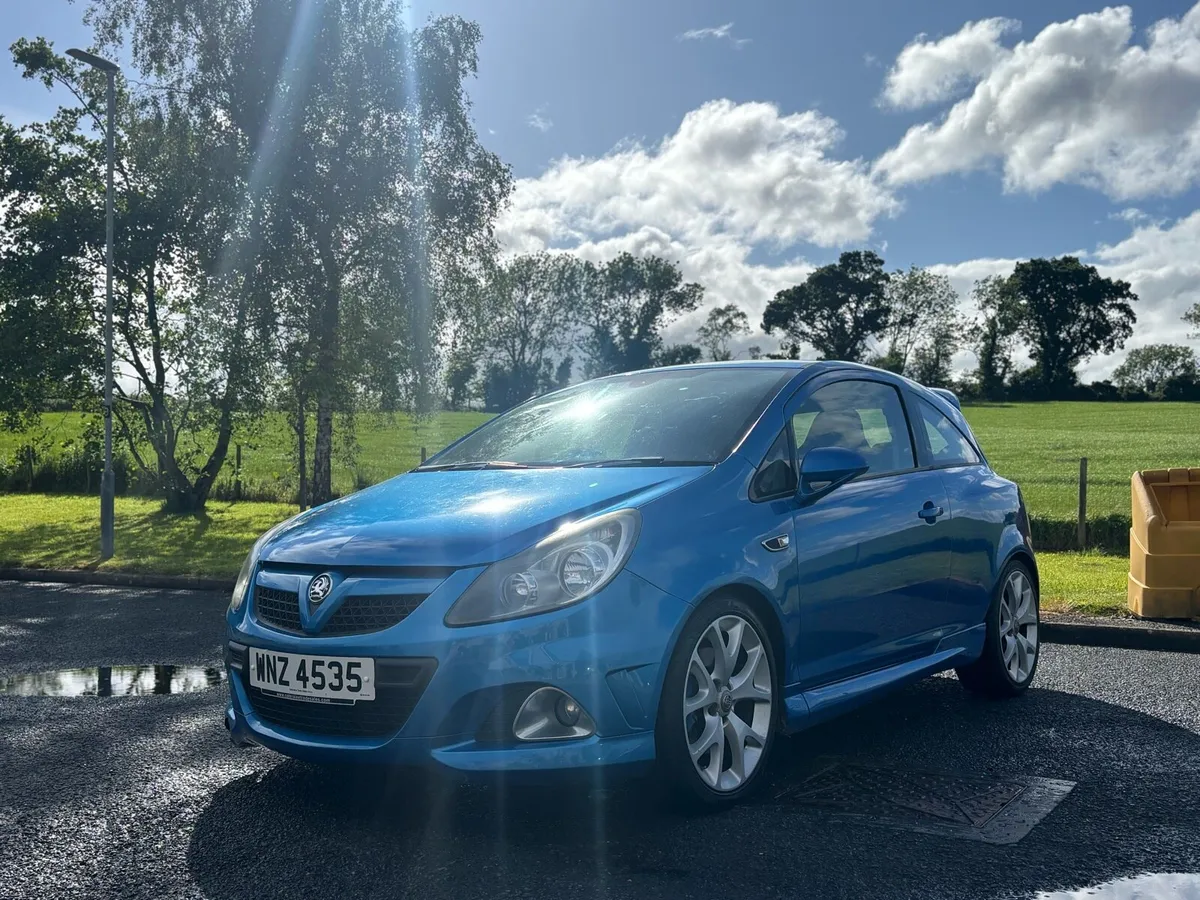 2009 Vauxhall Corsa VXR Arctic Edition - Image 2