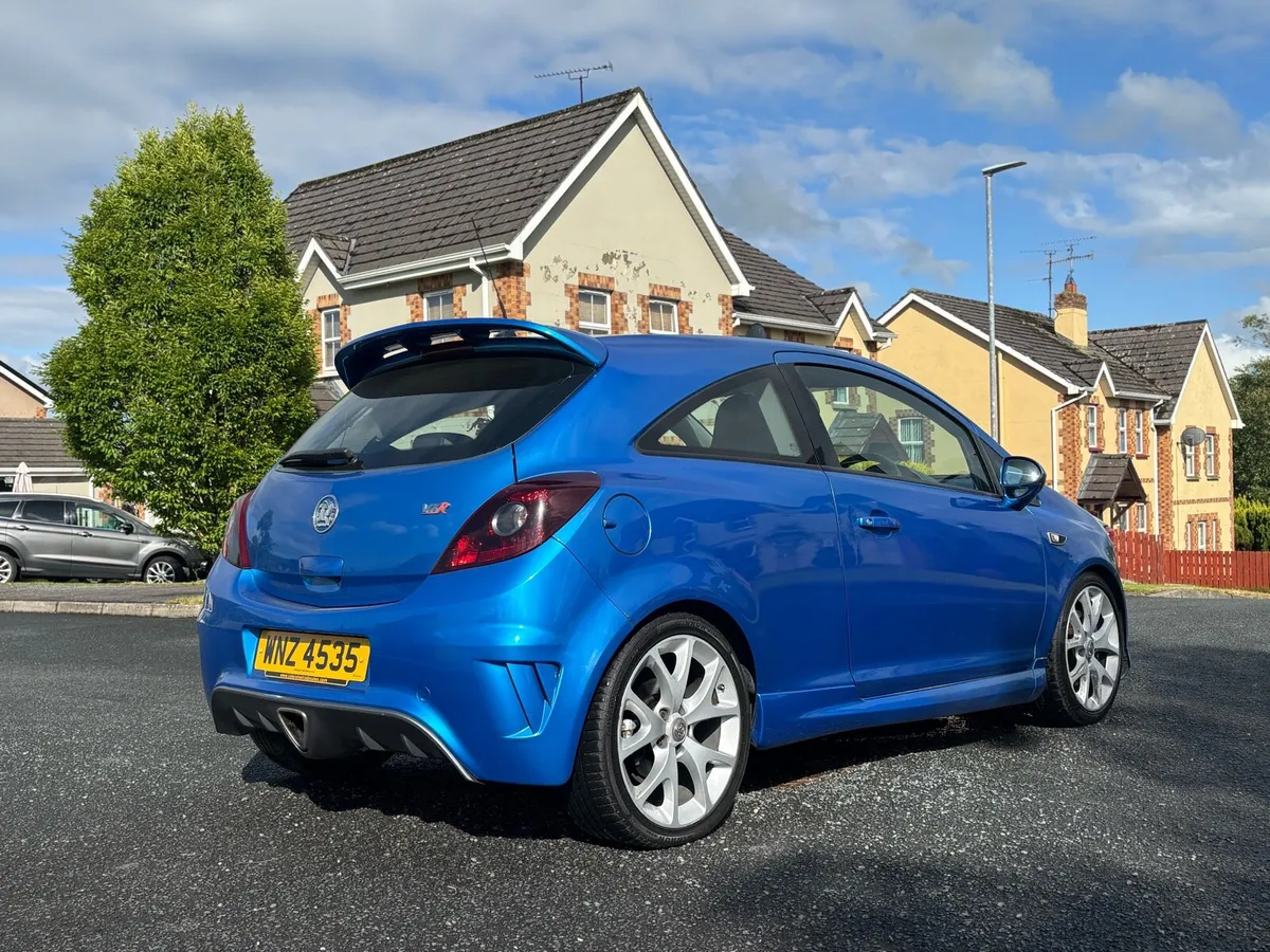 2009 Vauxhall Corsa VXR Arctic Edition - Image 3