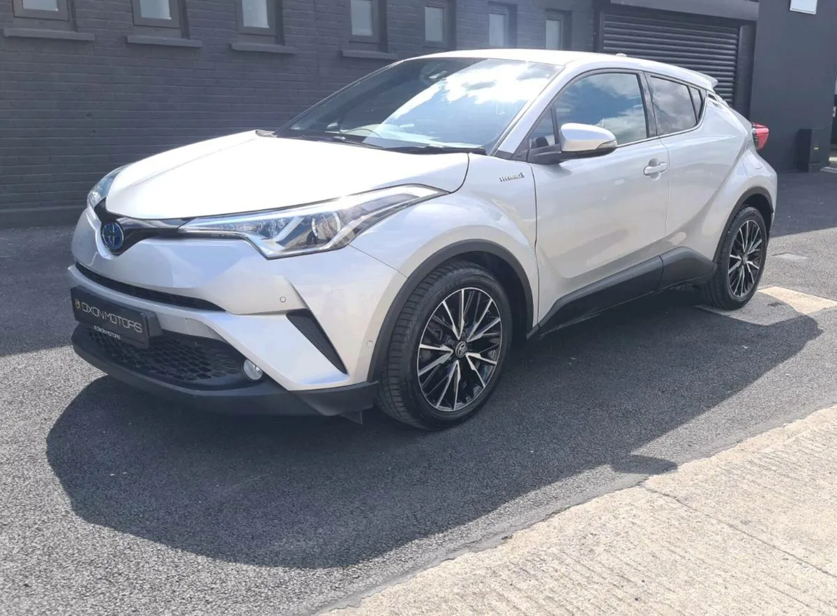 Toyota Chr Hybrid Sol Auto low mileage - Image 2