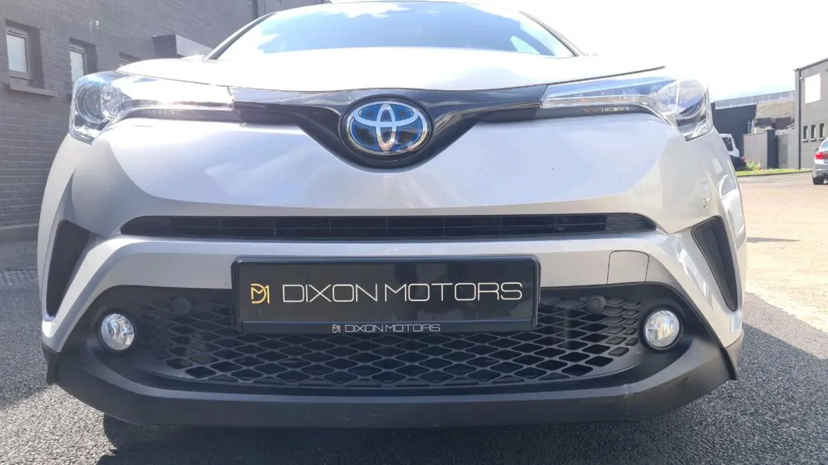 Toyota Chr Hybrid Sol Auto low mileage - Image 3