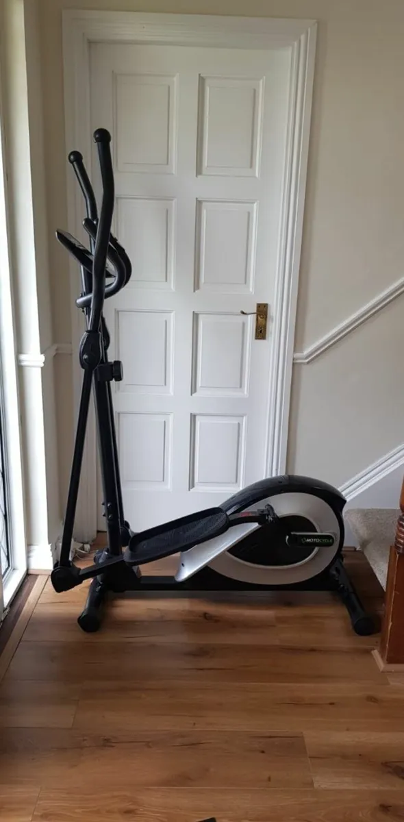Elliptical Crosstrainer - Image 1