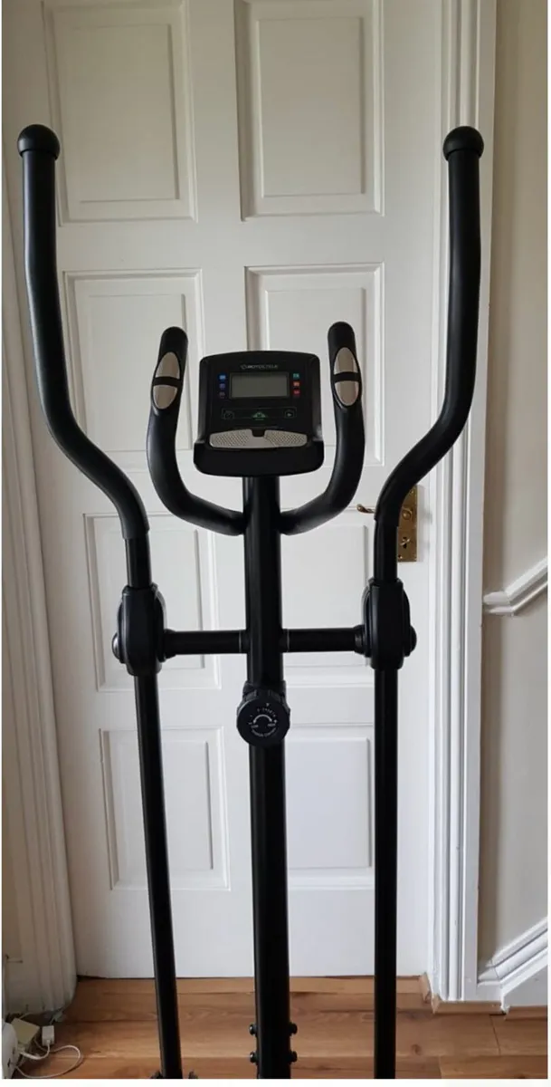 Elliptical Crosstrainer - Image 2