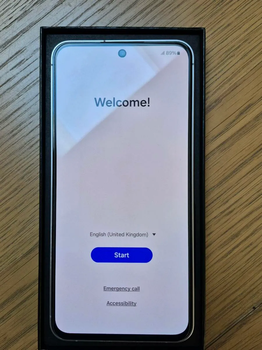 Samsung S24fe 256GB - Image 3