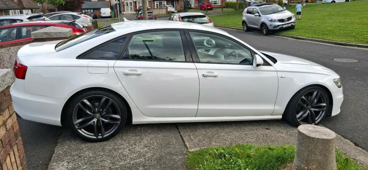 Audi a6 S line pearl white - Image 2