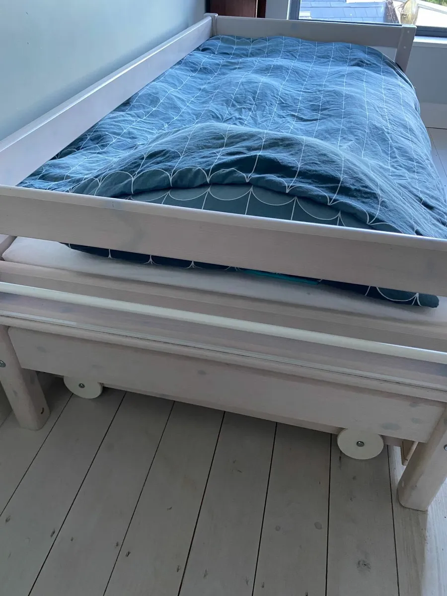 Single bed - Image 4