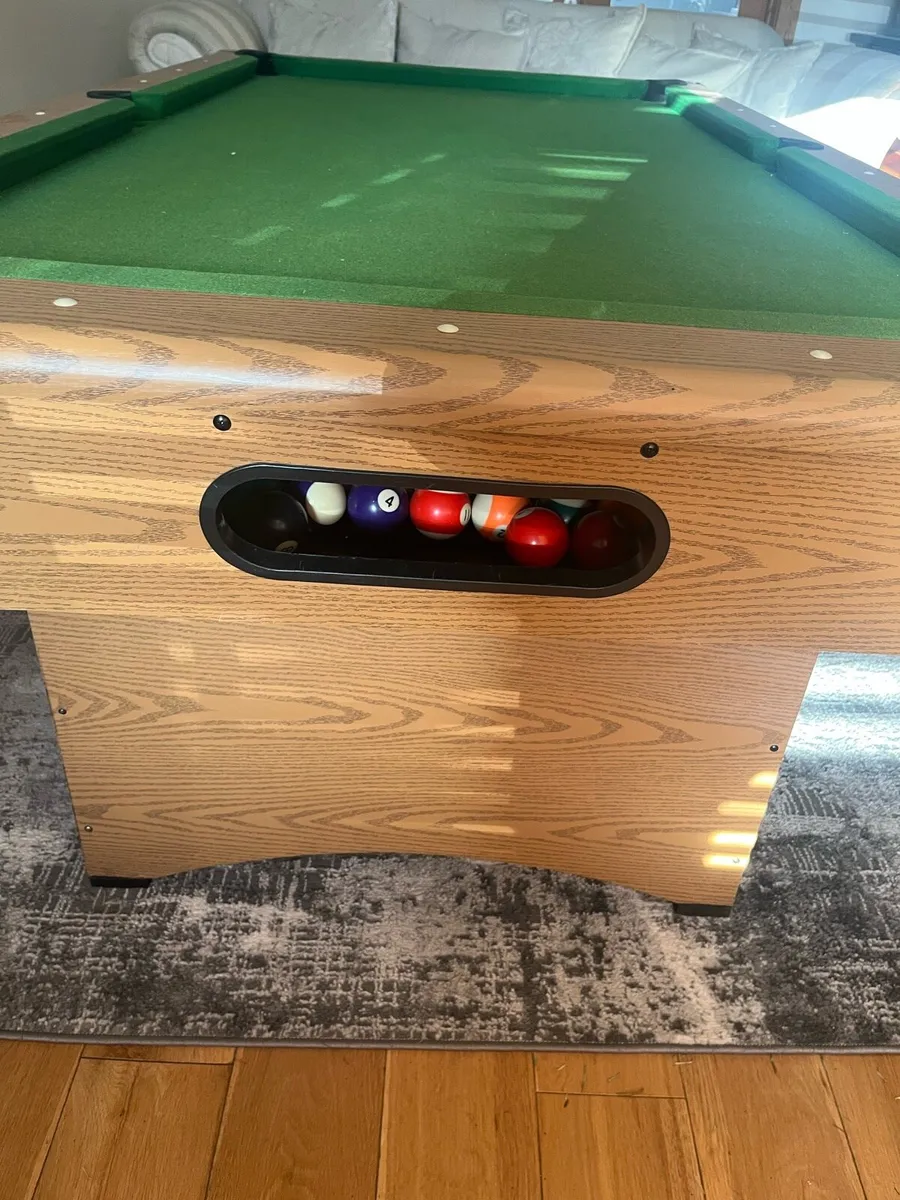 Pool table - Image 2
