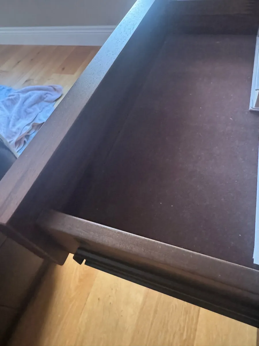 Pair (yes x2) of beautiful Walnut sideboards - Image 4