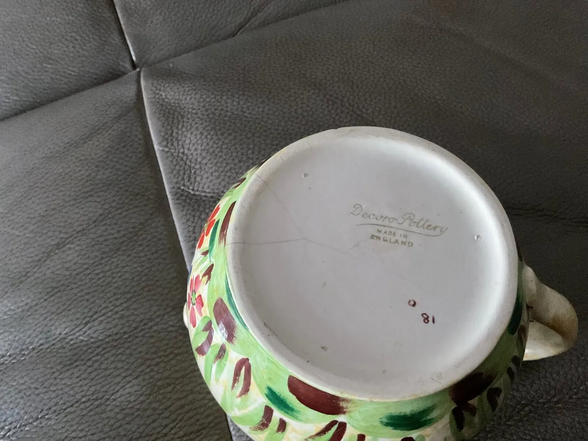 Piece of Decoro pottery - Image 2