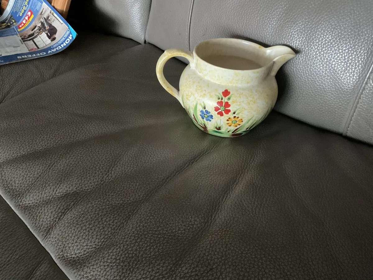 Piece of Decoro pottery - Image 3