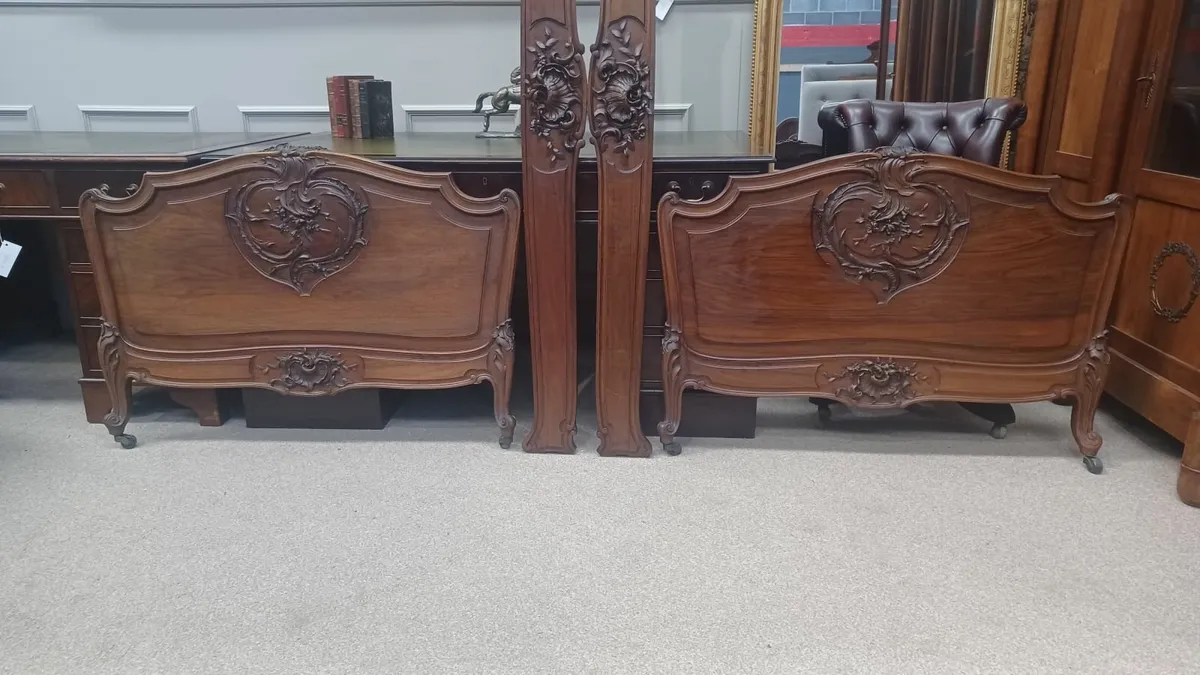 French antique Louis XV Single Bed - Image 3