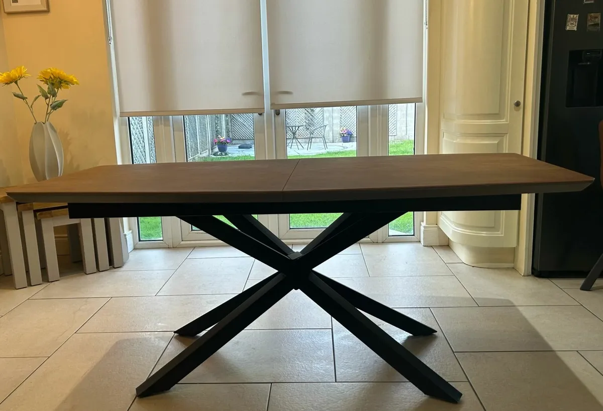 Manhattan Extending Dining Table - Image 3