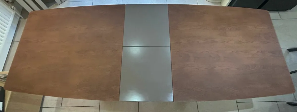 Manhattan Extending Dining Table - Image 4