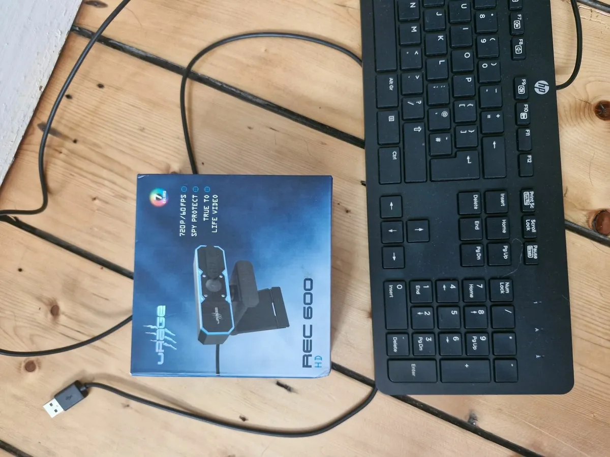 ThinkVision P27h-20 27" QHD USB-C Docking Monitor - Image 4