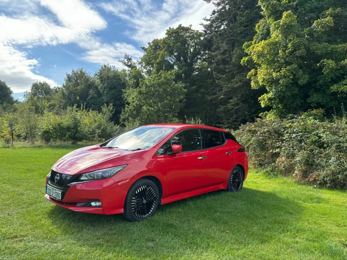 2022 Nissan Leaf Premium 40 kWh - Image 3
